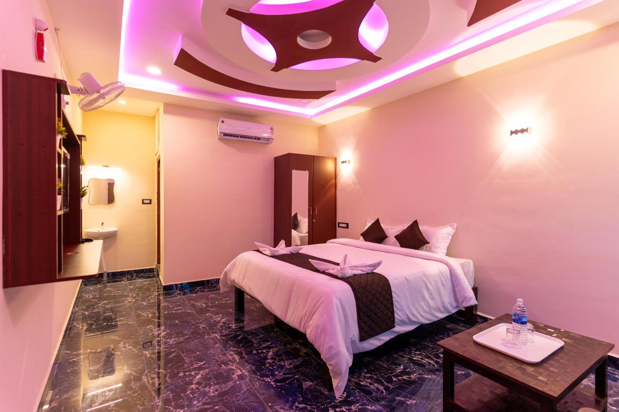 Auro Beach Resort Пудучеррі Екстер'єр фото